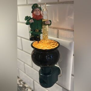 NIGHT LIGHT Roman Lights Bubblers Bubble Night Pot O' Gold Leprechaun Topper